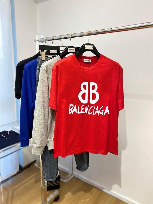 Balenciaga Men's T-shirts 128